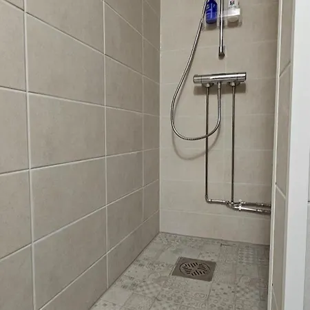 Liekorannan Majatalo- Kodinomaista Rautatieasemaa Vastapaeaetae Πανδοχείο *