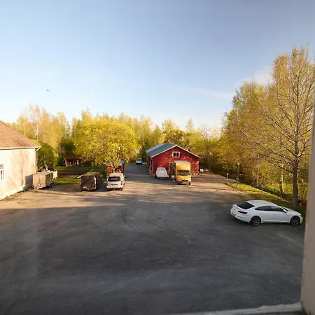 Πανδοχείο Liekorannan Majatalo- Kodinomaista Rautatieasemaa Vastapaeaetae